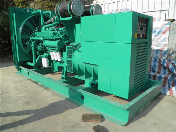 沿河发电车出租-柴油发电机散热器怎样散热