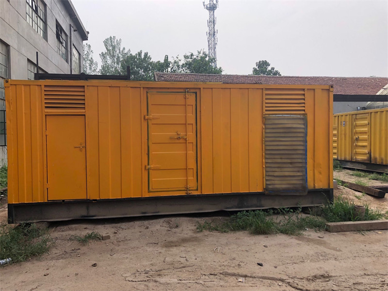 沿河柴油发电机如何判断新机油是否已经完全充满机油滤清器？