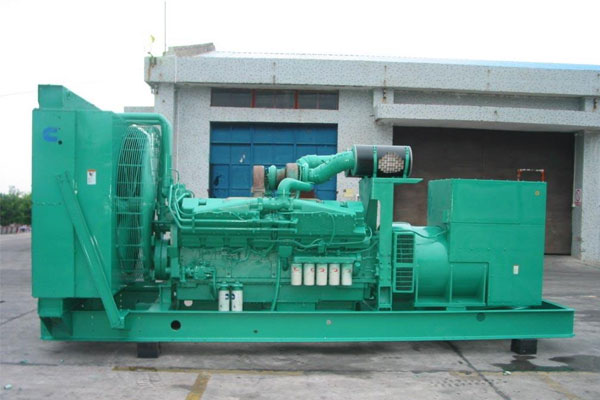 沿河工厂发电机应急发电时如何更准确地检查发电机状态？