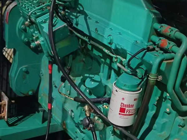 沿河如何确定新的发电机组控制系统是否与原系统兼容？